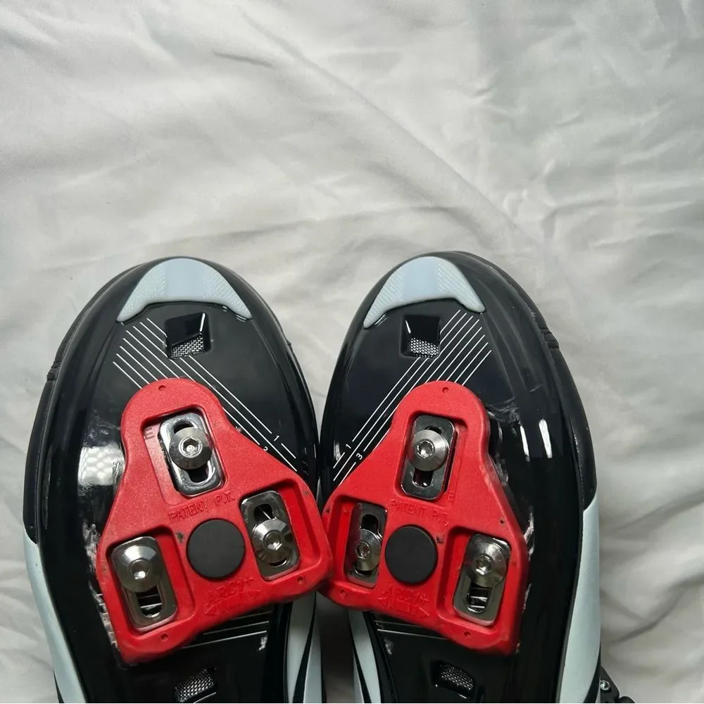 Peloton Black & White Unisex Cycling Bike Cleat Shoes women’s shoe size 9 mens 7